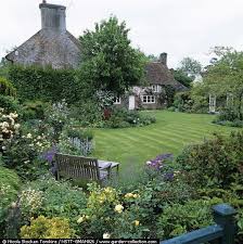 English Country Garden Manicured Lawn Cottage Garden English Country Gardens Country Garden Decor