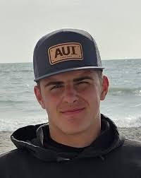 Robin Granger's Instagram, Twitter & Facebook