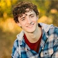 Sam Stitt's Instagram, Twitter & Facebook