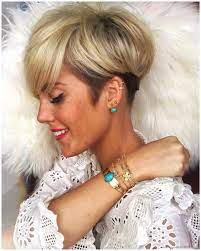 Image May Contain 1 Person Closeup Hair Affair Short Hair Styles Hair Styles 2017