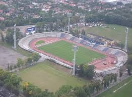 Jego pierwowzorem jest obiekt w niecieczy, co przyspieszyło prace projektowe i ma. Sztuczne Oswietlenie Na Stadionie Rakowa Radio Jura 93 8 Fm Czestochowa Wiadomosci I Informacje Z Czestochowy I Regionu