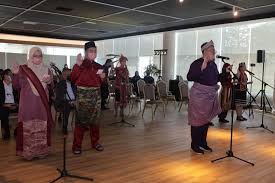 Sains ade bio, fizikal ade fizik and akaun ade akaun 10. Pelajar Program Asasi Sains Angkat Ikrar Secara Maya