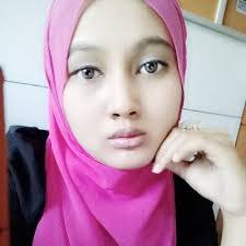 Amanda Dea's Instagram, Twitter & Facebook