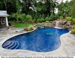 Juegos De Agua Para Piscina Swimming Pool Landscaping Custom Swimming Pool Backyard Pool Designs