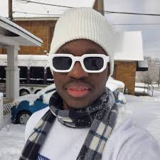 Family time before performing in ST PAUL LA REUNION, LYON FRANCE, SINNAMARY  GUYANE & ST BARTHS in August ✈️ 🌎 congratulations @chelseacooperbraun &  wes