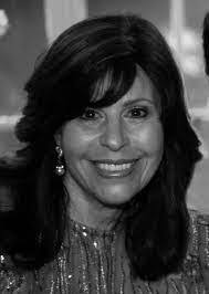 Dina Bender's Instagram, Twitter & Facebook