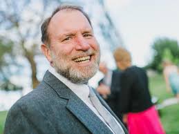 Amaryllis sale benefiting Dr. Burr Field Scholarship Fund underway