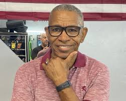 Reflexões Críticas sobre a Política Cabo-Verdiana: Uma Resenha do Artigo do  Comandante Elias Silva