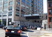 The tunnel was finished under the leadership of the project's third chief engineer, ole singstad. Holland Tunnel Wikipedia