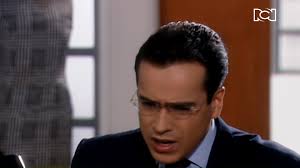 Ante las dudas que lo invaden, Armando le pregunta a Betty la procedencia  del carro que maneja Nicolás Mora, enterándose que viene del dinero de  Terramoda. 😱, #BettyLaFea