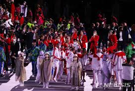 Jun 24, 2021 · 2018 평창동계올림픽 개막식 총 연출을 맡았던 연출가 양정웅이 셰익스피어의 '코리올라누스'로 연극 무대에 복귀한다. Yitqhvsjz6qagm