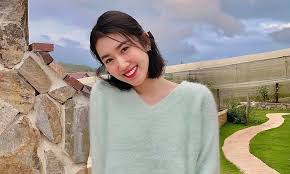 Thúy Ngân: 'Tết này tôi chỉ mong ba khỏe mạnh sau tai biến' - Tạp chí Star.vn