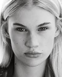 Vivien's Model Management