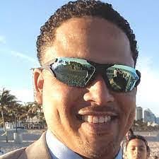 Aaron Bianzon's Instagram, Twitter & Facebook