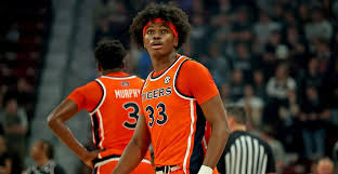 Auburn's Sebastian Williams-Adams pivots, will enter transfer portal