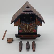Amazon.Com: Hönes Cuckoo Clock Swiss House With Moving Beer Drinker And  Mill Wheel : Home & Kitchen