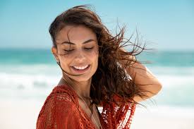 images?q=tbn:ANd9GcRXPp8vgDCJZ2HmFap3svASofYTDZtty6GLmw&s -  Tips para cuidar tu piel en verano