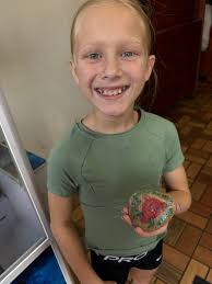 I'm interested in knowing the name of this tiny gem. San Pedro, California 