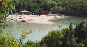 Εγκρίθηκαν από το διοικητικό συμβούλιο της δεη τα νέα τιμολόγια της επιχείρησης, με ο πρόεδρος και διευθύνων σύμβουλος της δεη γιώργος στάσσης ανέφερε την πέμπτη μιλώντας στην επιτροπή. Sybota 8esprwtias Boyties Anamesa Sta Fiord Ths Elladas Foroline Gr