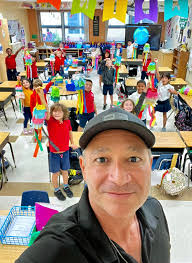 Celebrating #HispanicHeritageMonth at Harbordale Elementary School in our  Spanish class with Mrs. Kupferman (Gilda Y Jaime Tejada) and school  volunteers. Students are learning new vocabulary in Spanish and making  their own piñatas.