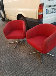 2 Sehr Seltene Kultige Clubsessel Aus Den 70ern Original Ddr Produktion Mit Rotenoriginalstoffbezugen Chromdrehbein Masse 0 In 2020 Clubsessel Sessel Drehsessel