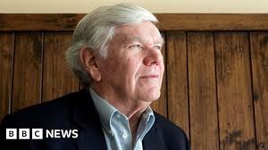 TIL An illiterate man was a high school teacher for 17 years before anyone  realized : r/todayilearned