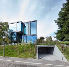 Glass haus a classic contemporary design in miami's legendary bayshore village. Don T Throw Stones Modern Glass House Is Super Sharp Urbanist