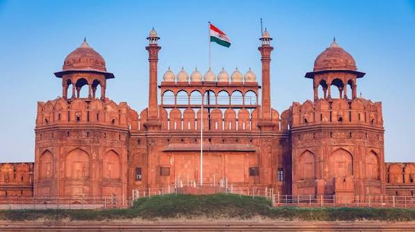 Amritsar to Delhi Taxi Service