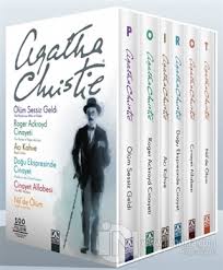 Mesele çok iyi bir kitap ya da çok iyi bir kurgu filan olması değil, bir tarz var ortada. Poirot Seckisi Set 6 Kitap Takim Ciltli Agatha Christie