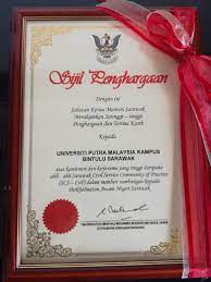 Jenis pembiayaan di mana seorang pelabur membeli bahagian pendapatan pajakan program sebaliknya daripada bon yang dijamin oleh pendapatan tersebut. Upmkb Menerima Sijil Penghargaan Dari Jabatan Ketua Menteri Sarawak Universiti Putra Malaysia