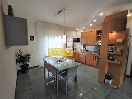 Vendita appartamento 121 m² 3 camere teramo 121m² teramo. Appartamento Teramo Vendita 98 000 100 Mq Riscaldamento Autonomo Cambiocasa It