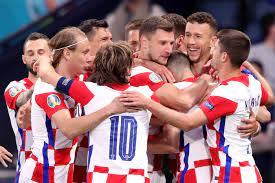 Billy gilmour will be unavailable for selection when scotland take on croatia at hampden park on tuesday night, but why is he ineligible to feature? Ax3ba I0hyneam