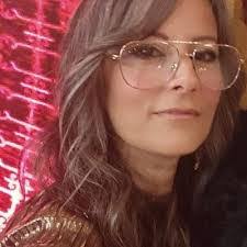 Shelly Glaze's Instagram, Twitter & Facebook