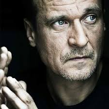 Tkwimy w konstrukcji komunistycznej l towarzyszka panienka. Pawel Kukiz Walczy O Zycie Corki Chce Zmiany W Przepisach W Sluzbie Zdrowia Kobieta Pl