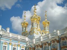 Des perles architecturales de style baroque. Palais De Catherine Et Jardins A St Petersbourg Vanupied