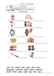 All nouns, whether common or proper, can have either a singular or plural form. Singular And Plural Sentences Beginner English Esl Worksheets For Distance Learning And Physical Classrooms
