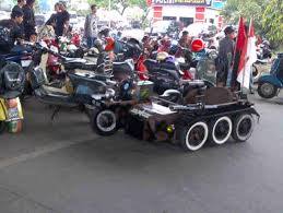 Image result for vespa extreme trikel