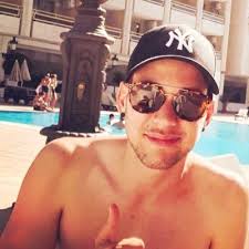 Efraín Mora Gonzalez (@Efrainmoraglez)