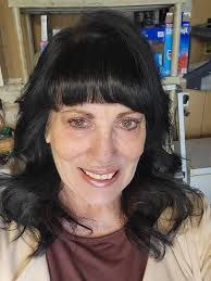 Hello, I'm Pauline and something to know about me is at my age I like to  look back at my oldie years.