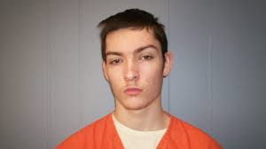 Leonard Hahn's Instagram, Twitter & Facebook