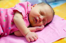 Ini cabaran besar bagi parents yang baru lahirkan anak. Cara Cara Untuk Turunkan Kuning Bayi Dengan Cepat Ibupantang