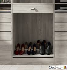 Porte Chaussures Coulissant Dans Un Dressing Sur Mesure Par Optimum Dressing Rangement Chaussures Porte Chaussures