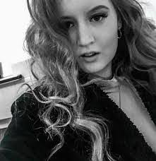 Jamie Beane's Instagram, Twitter & Facebook