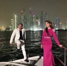 He was a university student by day, by night he is to nightclubs to have fun with friends. Drama Isteri Tuan Ihsan Aww Drama Style