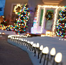 Pour une décoration de noël d'extérieur saisissante, consultez nos collections impressionnantes. Decoration De Noel Exterieure Pour Embellir Votre Maison
