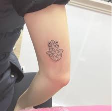 Bodyarttattoo Bodyillustration Hamsatattoo Minertattoo Orcatattoo Tattoominimalist Tatuagem De Hamsa Tatuagem Ornamentada Tatuagem Na Mao