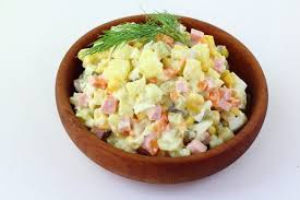 салат с копченой курицей и кукурузой и крабовыми палочками Olive S Kukuruzoj Salaty V 2019 G Pinterest