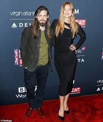 Currently filming prodigal son for foxtv. Walking Dead S Tom Payne Is Engaged To Jennifer Akerman Daily Mail Online