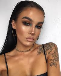 Georgia Lloyd (primarkfreak)