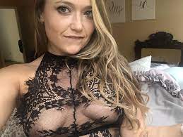 I want to stare up at you while I'm sucking you hard 😉 link in comments  nudes : NSFW_EYES | NUDE-PICS.ORG